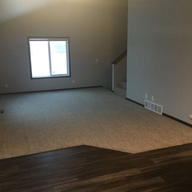 Photo - 5484 34th Ave S