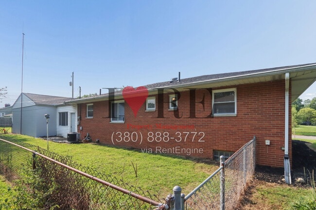 Photo - 906 Garvey Rd