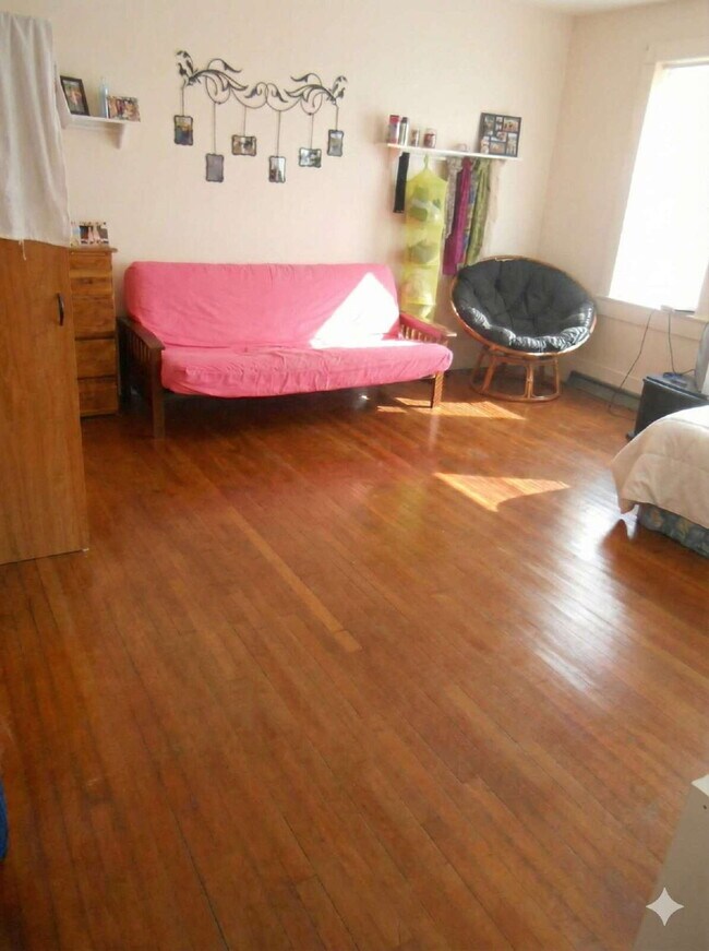 Photo - Awesome 2 Bed 1 Bath! Available June 1st!