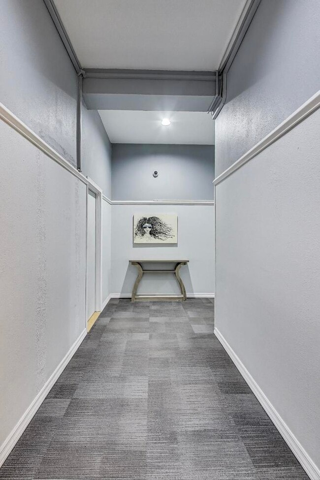 Photo - 1750 N Wells St Unit 202