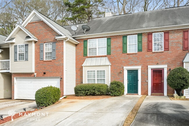 Photo - 2040 Manhattan Pkwy