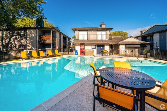 Building Photo - The Legacy at Clear Lake Rental