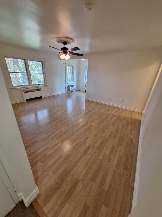 Photo - Buchanan Court