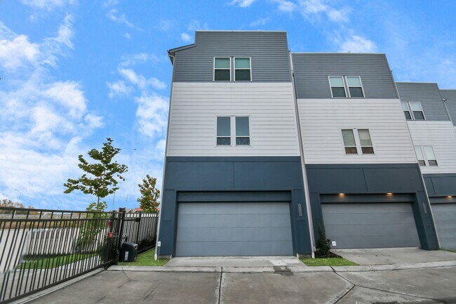 Photo - 1905 Maury St