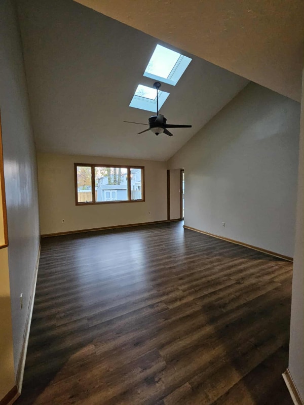 Photo - 468 Topaz Ln