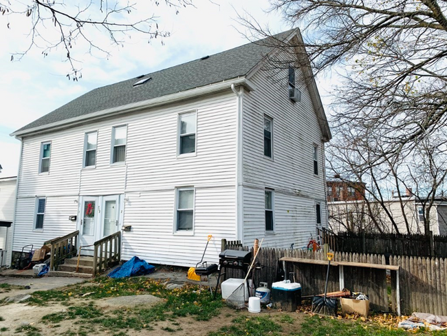 Building Photo - 712 Lawrence St Rental