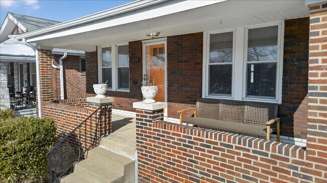 Photo - Rhode to House-erado