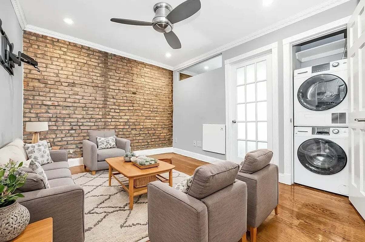 Photo - 380 E 10th St Unit 6C