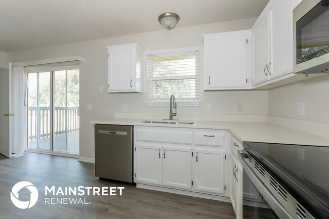 Photo - 406 Brookside Cir