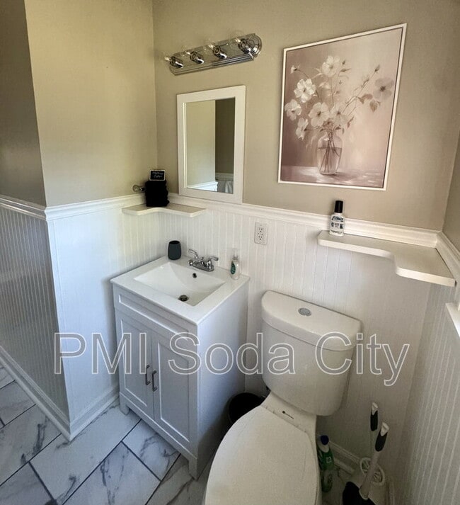 Photo - 3615 Truman St