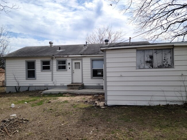 Photo - 1207 Gray Dr