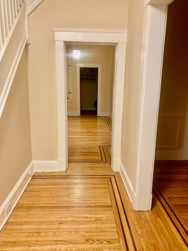 Photo - 2829 Brighton St