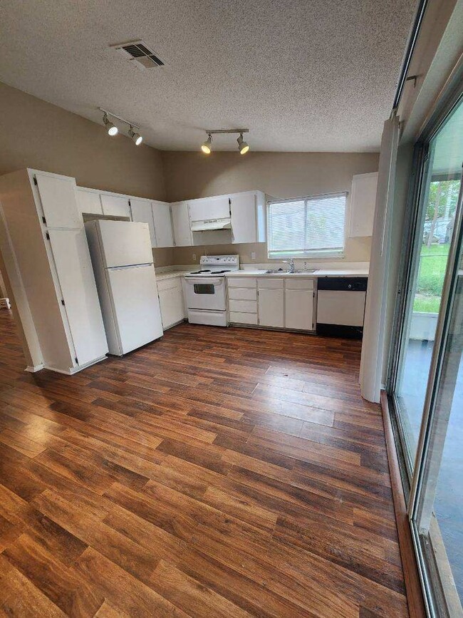 Photo - Central Lakeland Rental Home