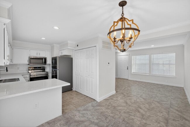 Photo - 1221 Cedar Post Ln Unit 8A