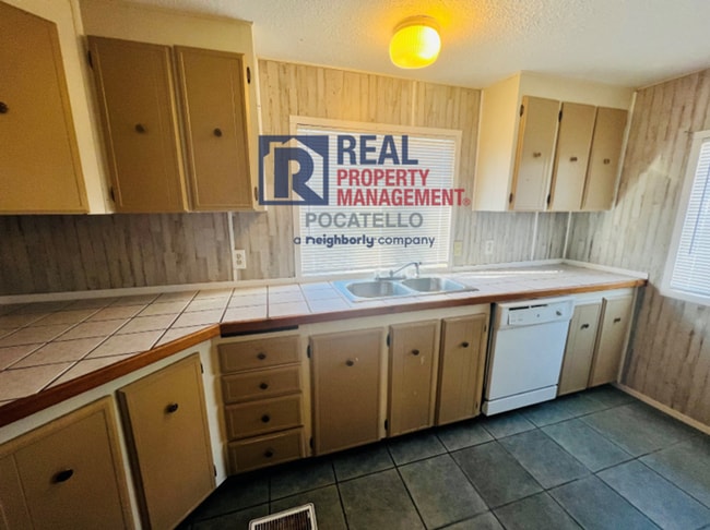 Photo - 3 bedroom 1 bath Mobile Home