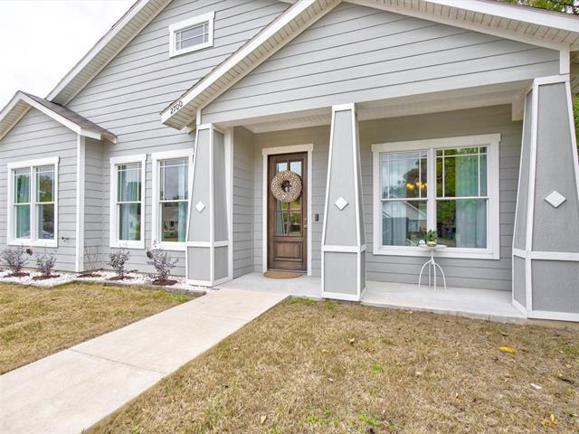 Photo - 2700 Gladstone Dr