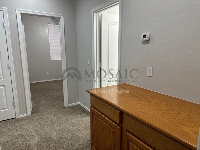 Photo - 121 W Birchwood Pl