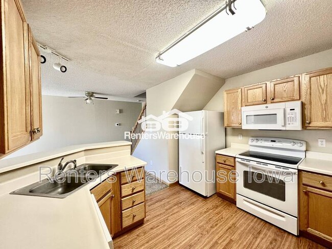 Photo - 1321 SE Delaware Ave Townhome