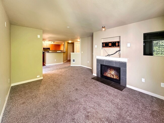 Photo - 1Bd/1Ba Kenmore Condo Unit E201