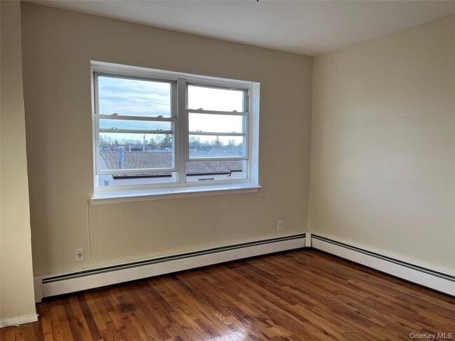 Photo - 410 Jericho Tpke Unit 3A