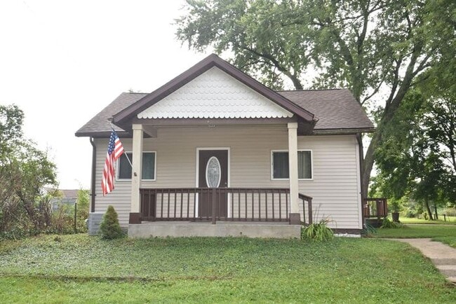 Building Photo - Minutes Away from Notre Dame Rental