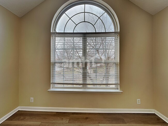 1602 Twin Ledge Ct