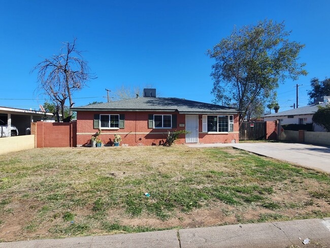 Photo - 2732 W Luke Ave