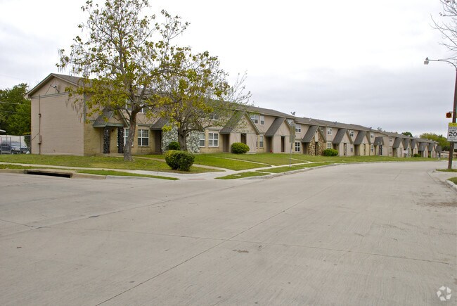 Cumberland Apartments - Cumberland Apartments