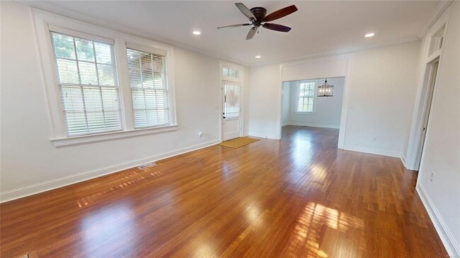 Photo - 345 Cloverdale Rd