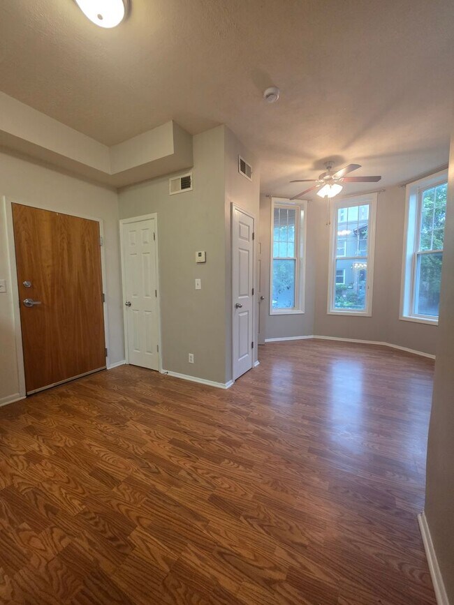 563 S 26th Ave Apartments