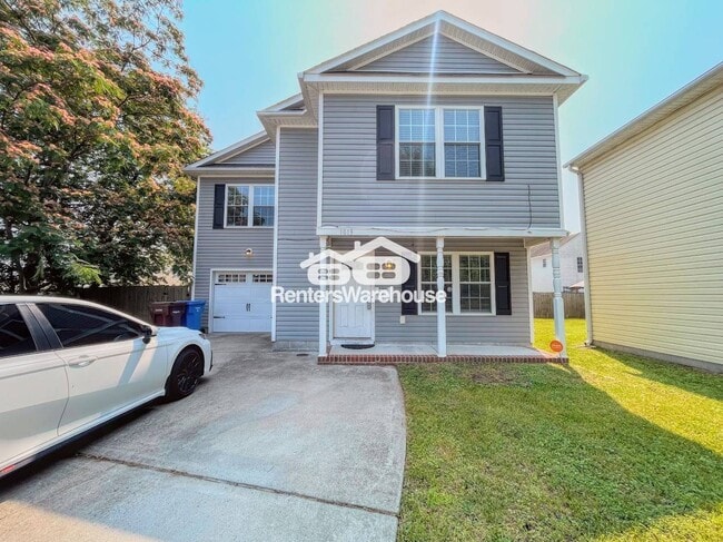 Photo - 1013 Cascade Blvd House