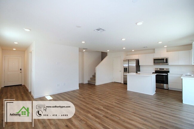 Photo - 847 Congaree Ln