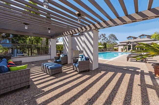 Photo - Larkspur Courts