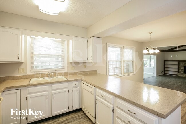 Photo - 211 Banbury Rd