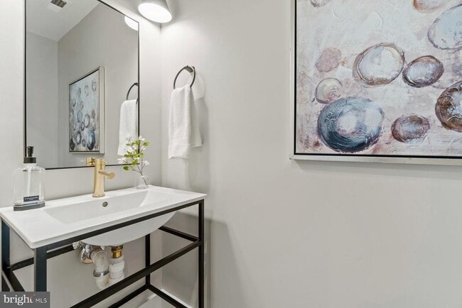 Photo - 1640 4th St NW Unidad 2