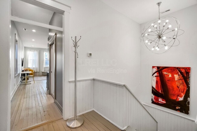 Photo - 925 E Madison St Unit 2