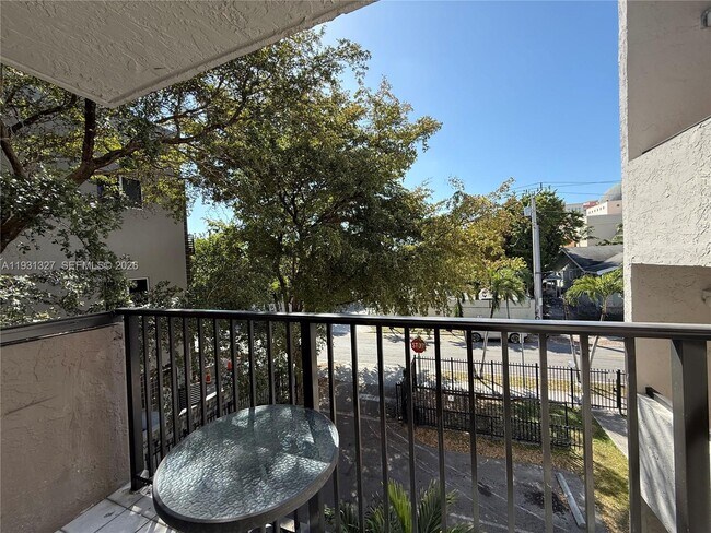 Photo - 1337 NW 1st St Unit 8