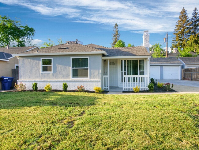 Building Photo - LIMITED-TIME OFFER