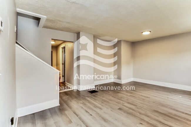 Photo - 2721 S 5th St
