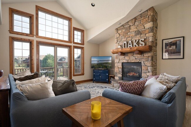 Building Photo - 91 Fireweed Ct