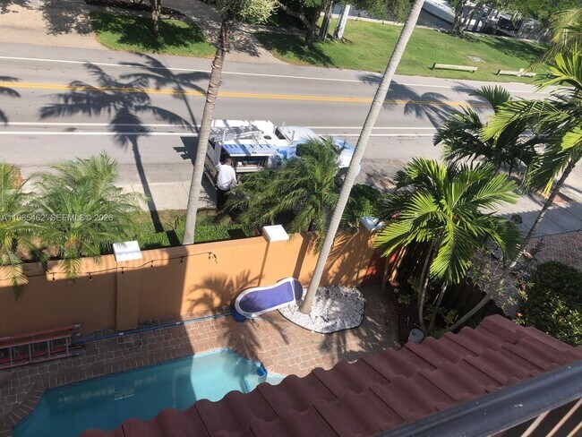 Photo - 2636 NE 15th St