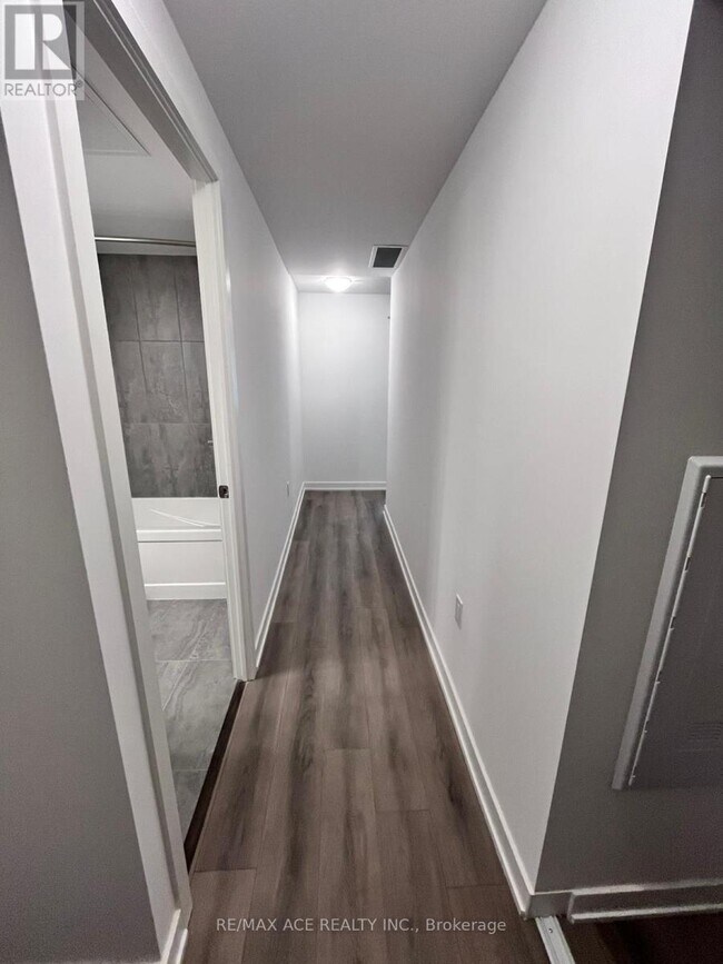 Photo - 7439 Kingston Rd Unit 218