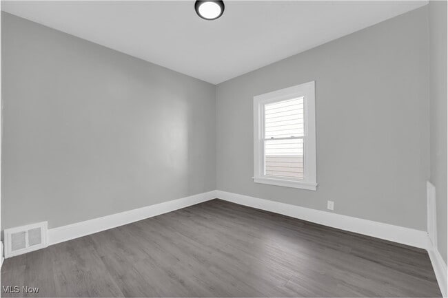 Building Photo - 8341 Garfield Blvd Unit 1/DN Rental