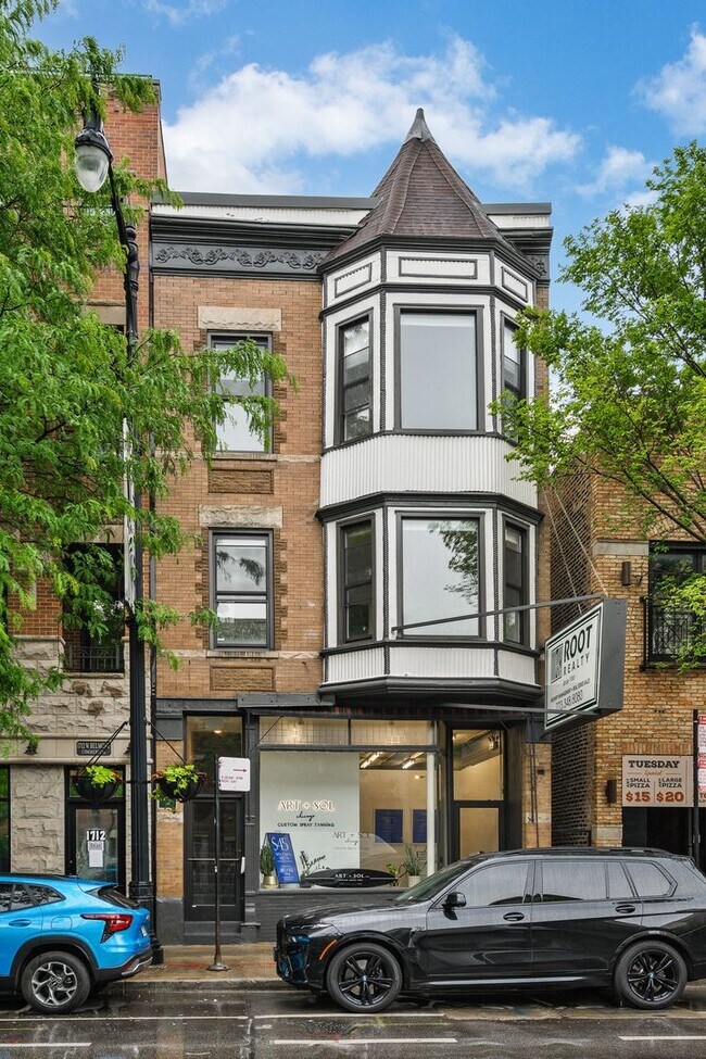 Photo - 1710 W Belmont Ave Unidad 201