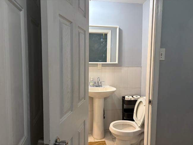 55 N 63rd St Unit 1