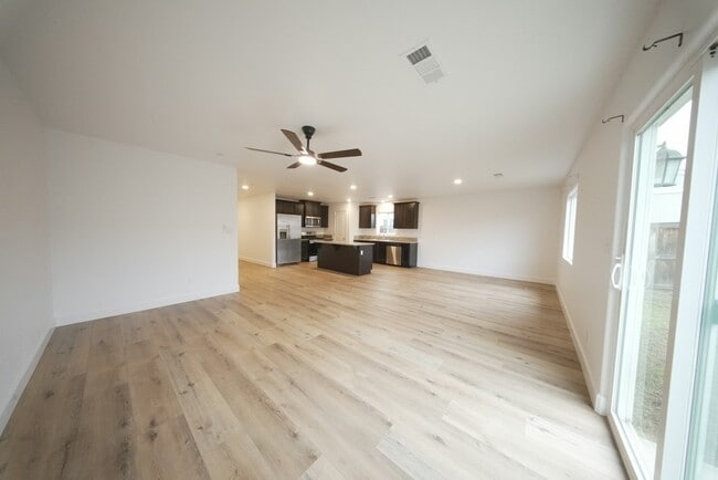 Photo - 547 Virginia Ave