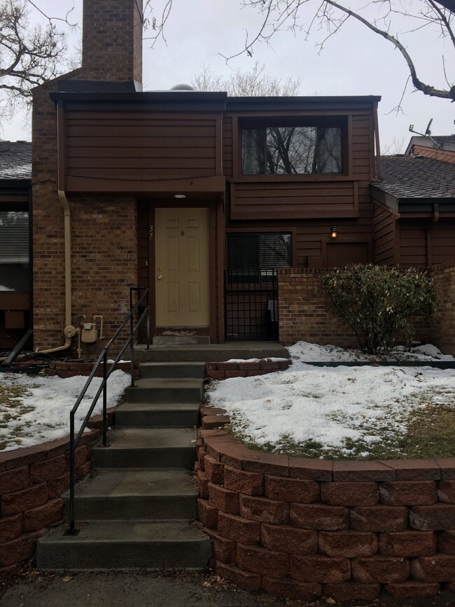 <b>Spacious Townhouse For Rent</b> - <b>Spacious Townhouse For Rent</b> Unit 37