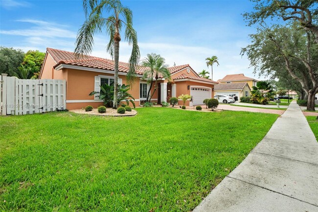 Photo - 1820 SW 135th Way