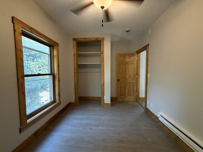 Photo - 317 Earl St Unit Upper