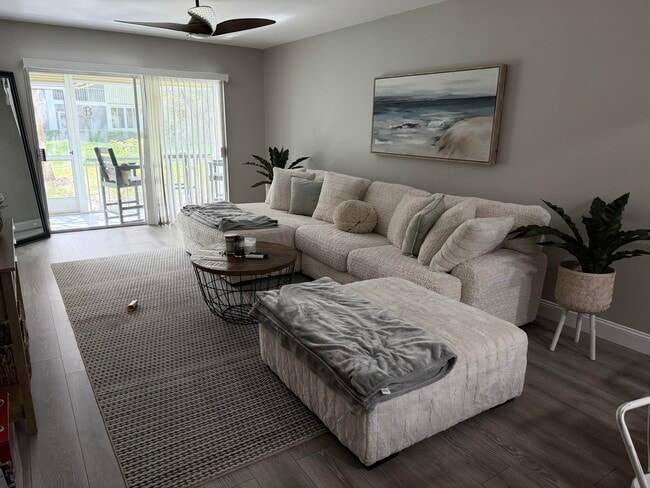 Photo - 2613 Nassau Bend Unit B1